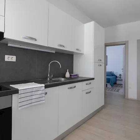 Appartement Atena B *