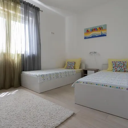 Atena B Appartement *